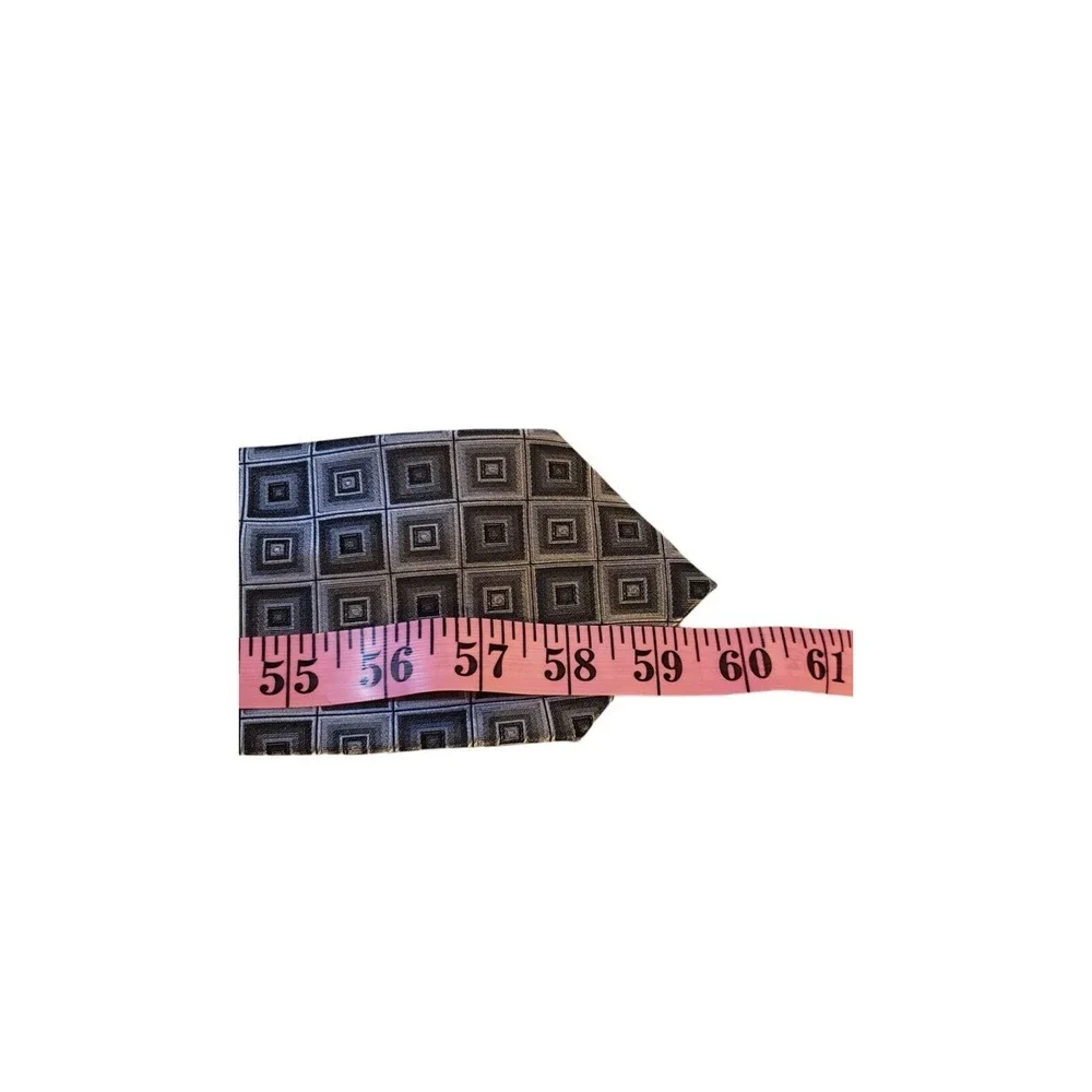Croft & Barrow Hand‎ Made 100% Silk Neck Tie Made In China Gray Silver Squares